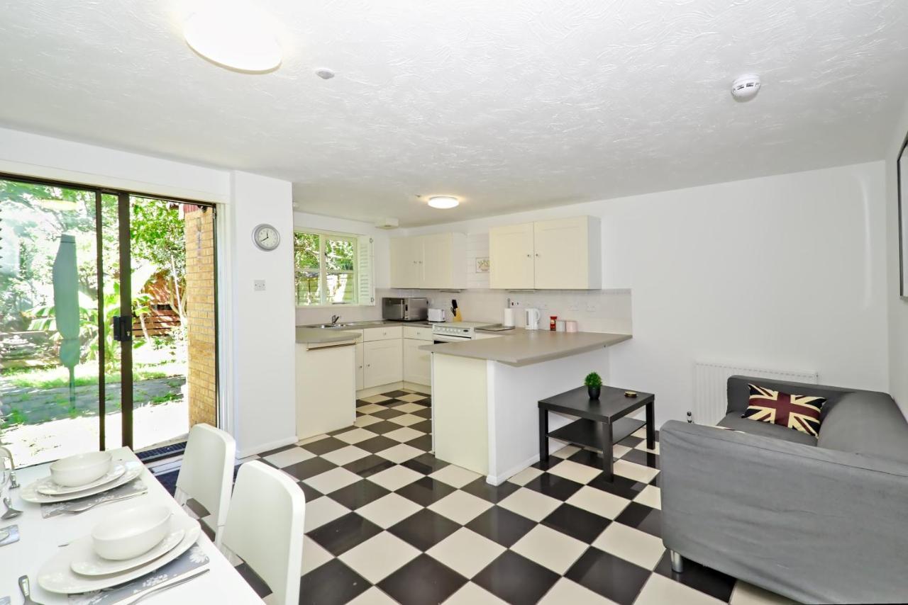 Harlinger Lodge Annexe ลอนดอน ภายนอก รูปภาพ